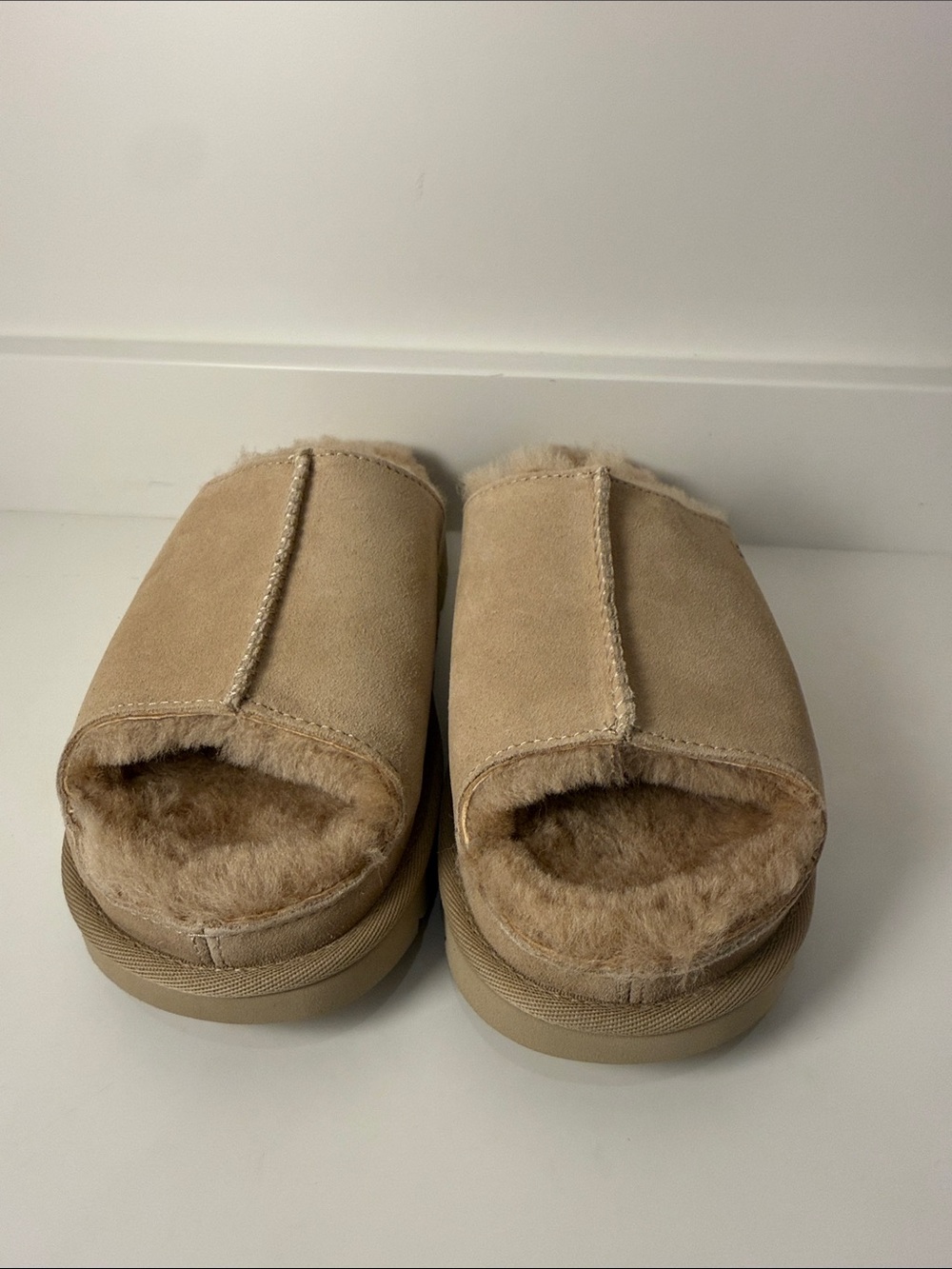 UGG Sheepskin Tan Greenport Slides - Size 6